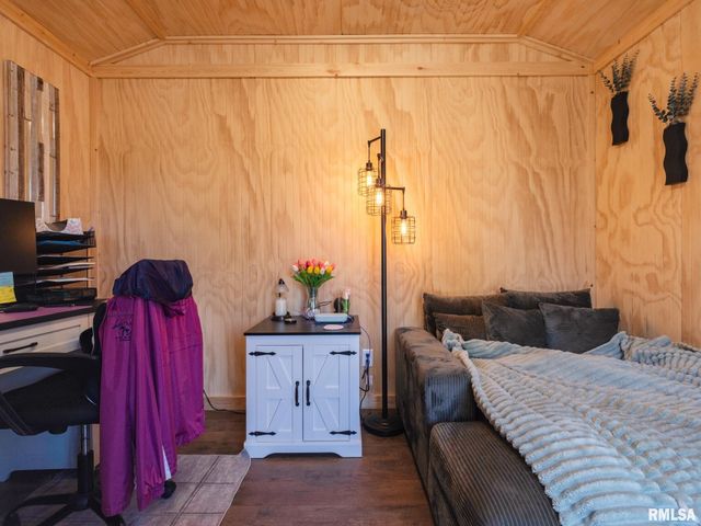 1833 HIGHWOOD Avenue, Pekin, IL 61554