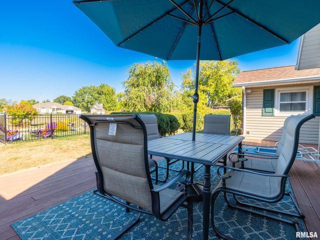 1833 HIGHWOOD Avenue, Pekin, IL 61554