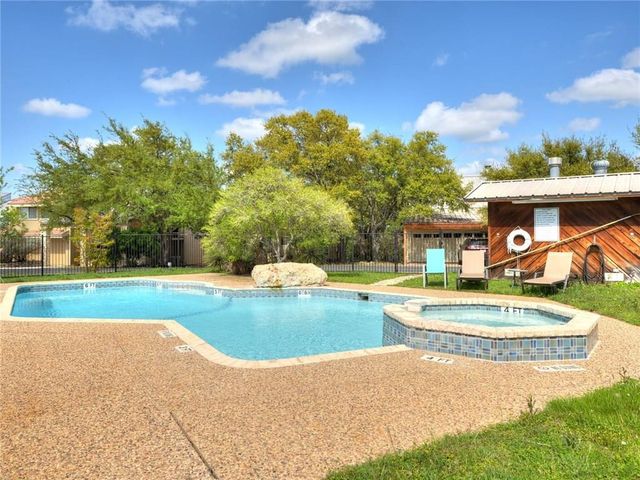 115 Hill LOOP, Spicewood, TX 78669