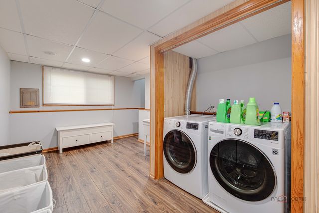 918 Bedford Lane, Libertyville, IL 60048