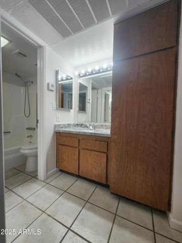 3033 E DEVONSHIRE Avenue 1028, Phoenix, AZ 85016