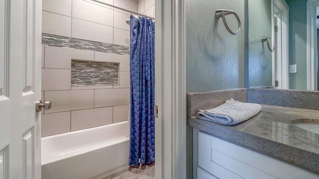 7307 Magnolia Blossom, Galveston, TX 77551