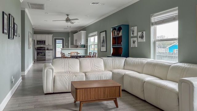 7307 Magnolia Blossom, Galveston, TX 77551