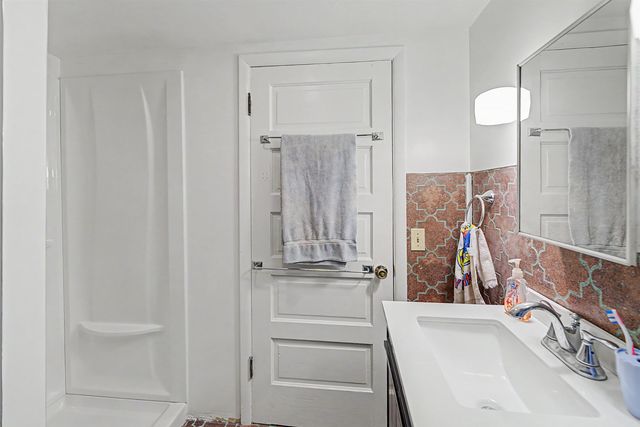 407 Putnam Ave, Salina, KS 67401