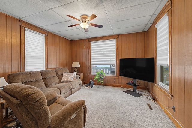 407 Putnam Ave, Salina, KS 67401