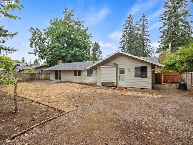 19222 BENFIELD Ave, Lake Oswego, OR 97035