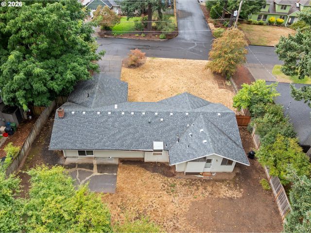 19222 BENFIELD Ave, Lake Oswego, OR 97035