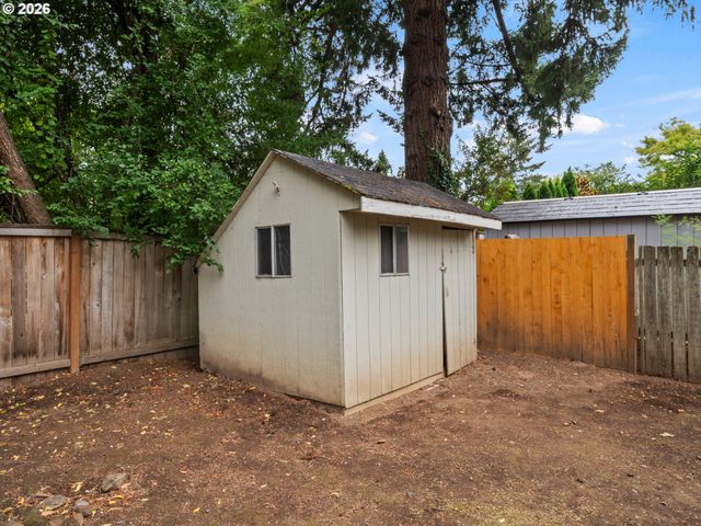 19222 BENFIELD Ave, Lake Oswego, OR 97035