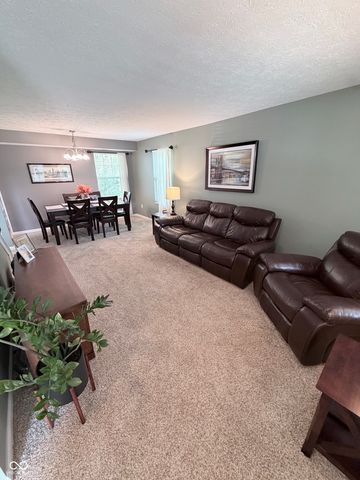 17870 Village Center Drive, Noblesville, IN 46062