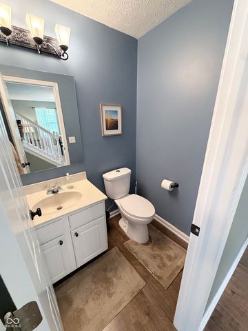 17870 Village Center Drive, Noblesville, IN 46062