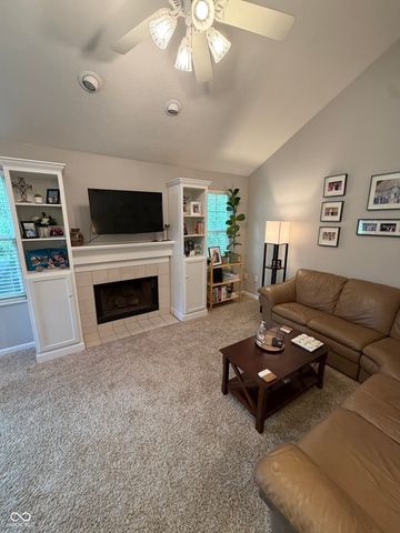 17870 Village Center Drive, Noblesville, IN 46062