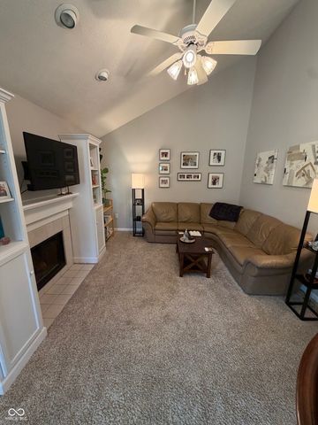 17870 Village Center Drive, Noblesville, IN 46062