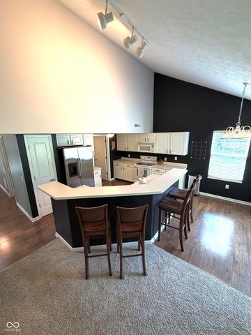 17870 Village Center Drive, Noblesville, IN 46062