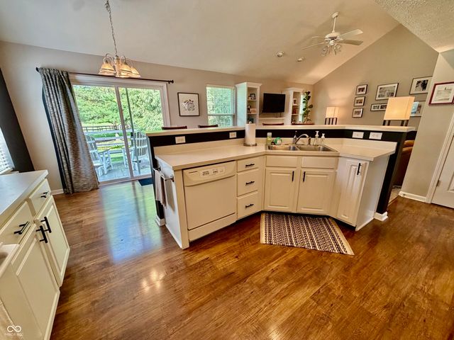 17870 Village Center Drive, Noblesville, IN 46062