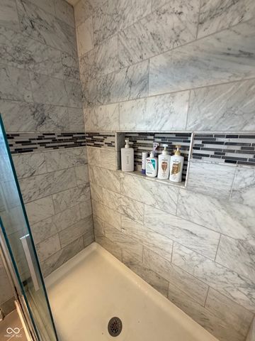 17870 Village Center Drive, Noblesville, IN 46062