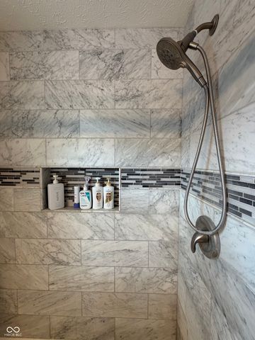 17870 Village Center Drive, Noblesville, IN 46062
