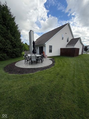 17870 Village Center Drive, Noblesville, IN 46062