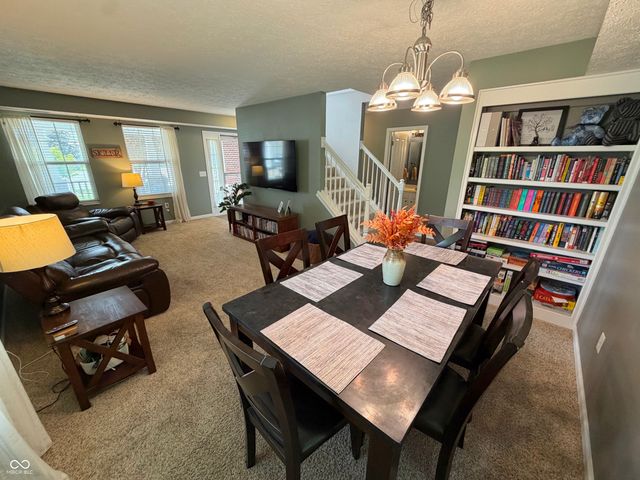 17870 Village Center Drive, Noblesville, IN 46062