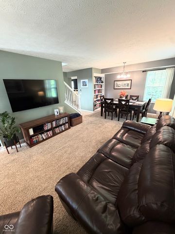 17870 Village Center Drive, Noblesville, IN 46062