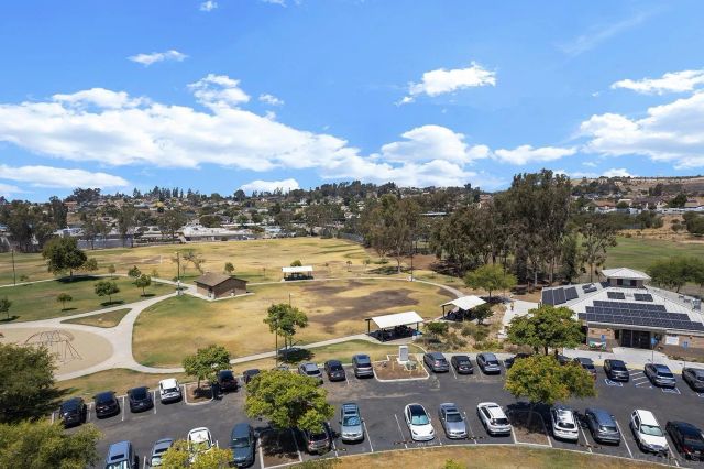 7471 Tooma St Unit B, San Diego, CA 92139