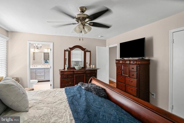 10734 MID SUMMER LN, Columbia, MD 21044