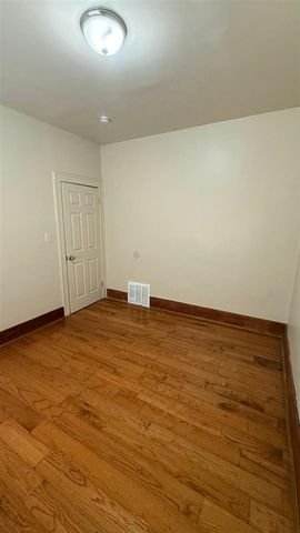 14421 Marlowe Street, Detroit, MI 48227