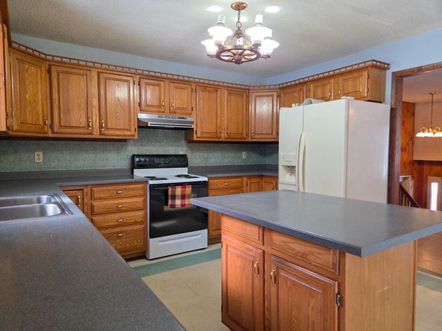 294 Chandler Road, Moira, NY 12957