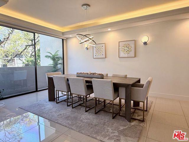 325 N Oakhurst Drive 203, Beverly Hills, CA 90210