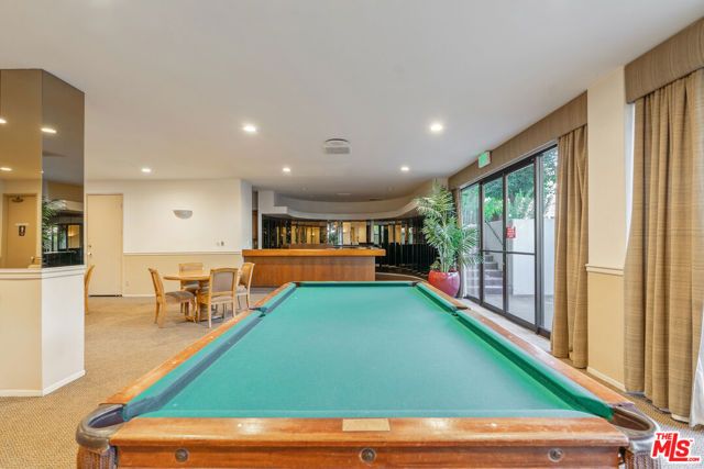 325 N Oakhurst Drive 203, Beverly Hills, CA 90210