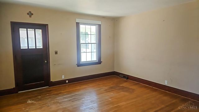 208 Bank Avenue, St Bernard, OH 45217
