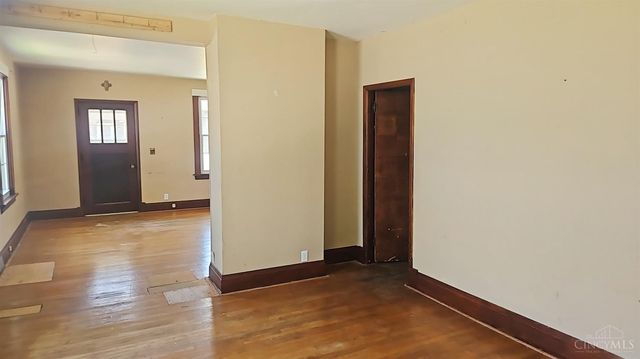 208 Bank Avenue, St Bernard, OH 45217
