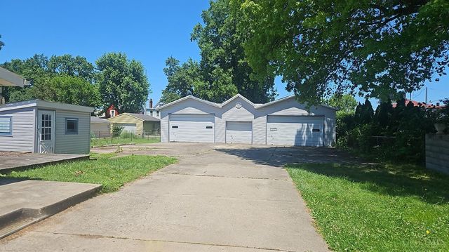 208 Bank Avenue, St Bernard, OH 45217