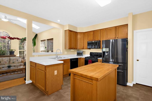 219 MALL RD, Glen Burnie, MD 21061