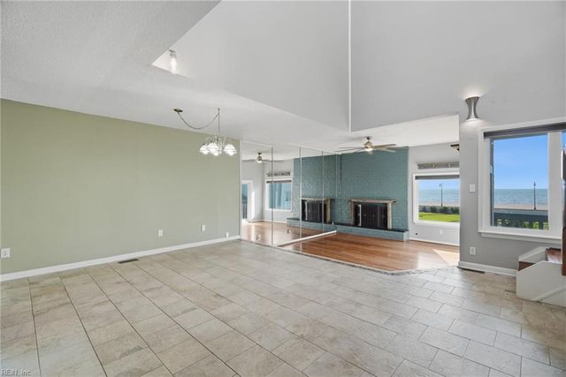 224 N First ST, Hampton, VA 23664