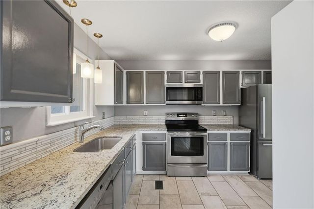 224 N First ST, Hampton, VA 23664