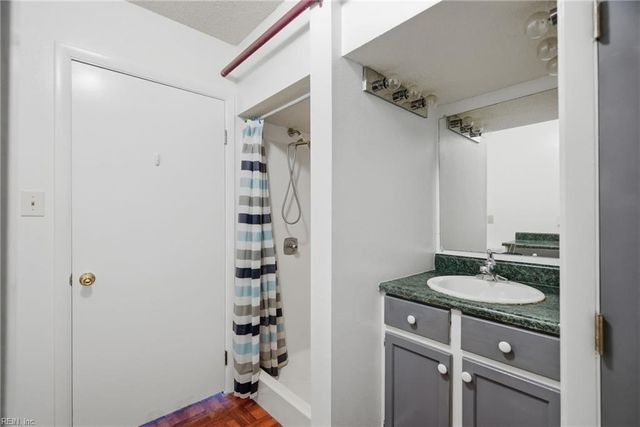 224 N First ST, Hampton, VA 23664