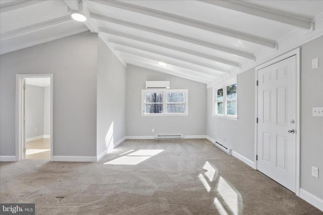 1127 AUDUBON RD, Hedgesville, WV 25427