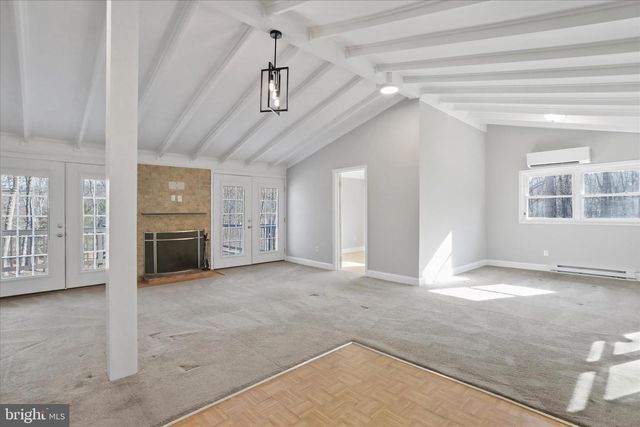 1127 AUDUBON RD, Hedgesville, WV 25427