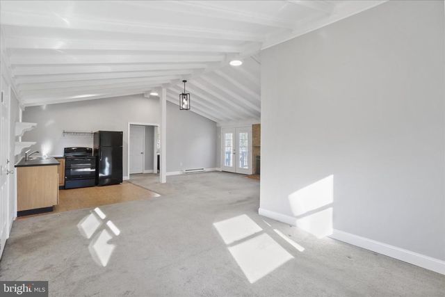 1127 AUDUBON RD, Hedgesville, WV 25427