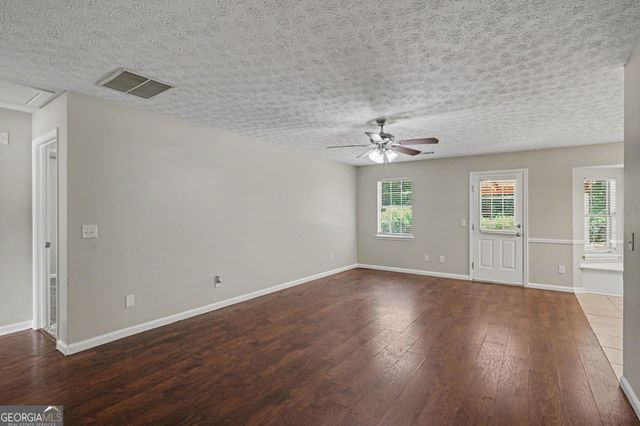 560 E Country Woods Drive, Covington, GA 30016