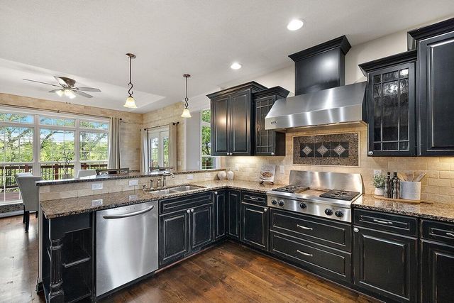 11137 Jeanette Drive, Whitmore Lake, MI 48189