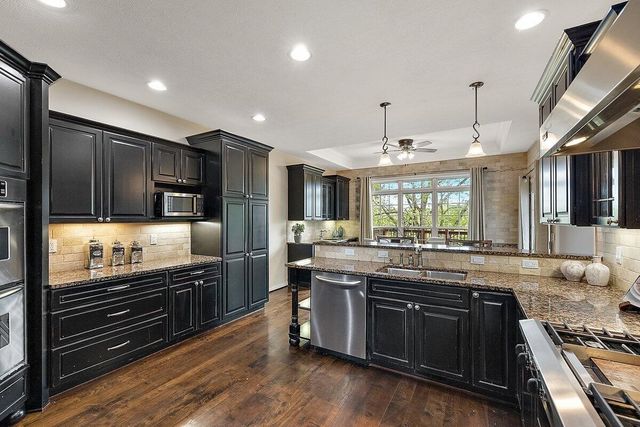 11137 Jeanette Drive, Whitmore Lake, MI 48189