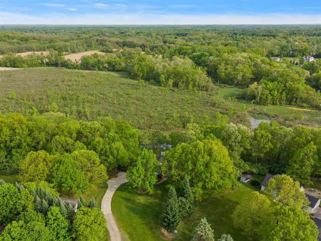11137 Jeanette Drive, Whitmore Lake, MI 48189
