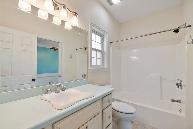 11137 Jeanette Drive, Whitmore Lake, MI 48189