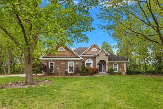 11137 Jeanette Drive, Whitmore Lake, MI 48189
