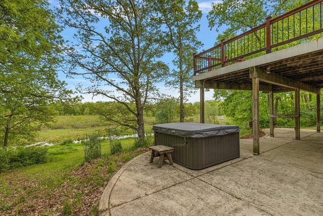 11137 Jeanette Drive, Whitmore Lake, MI 48189