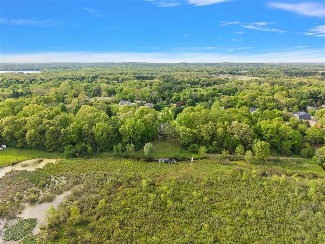 11137 Jeanette Drive, Whitmore Lake, MI 48189