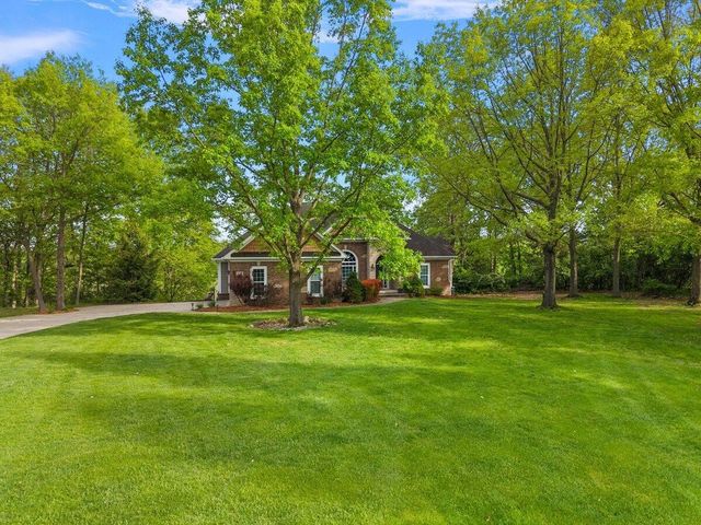 11137 Jeanette Drive, Whitmore Lake, MI 48189