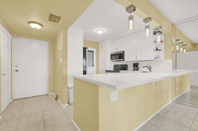 6461 NW 2nd Avenue 509, Boca Raton, FL 33487