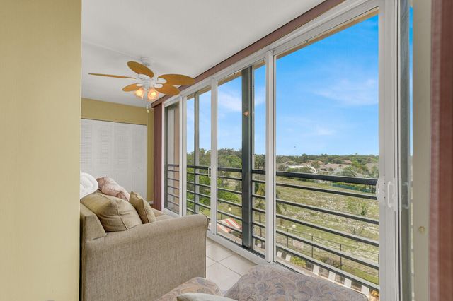 6461 NW 2nd Avenue 509, Boca Raton, FL 33487